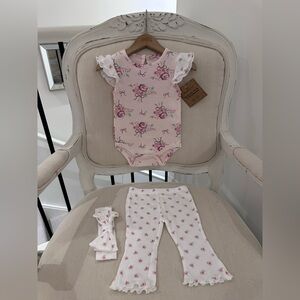 🦢 6~9 Mth Vintage Floral & Ribbon Cotton Baby Outfit 3 Piece Set With Bow NWT